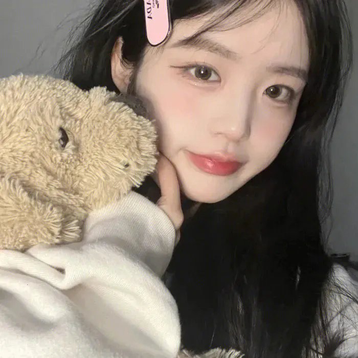 少女与海怪 海报